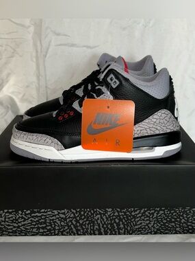 Nike Air Jordan 3 Retro (GS) | Size 4Y